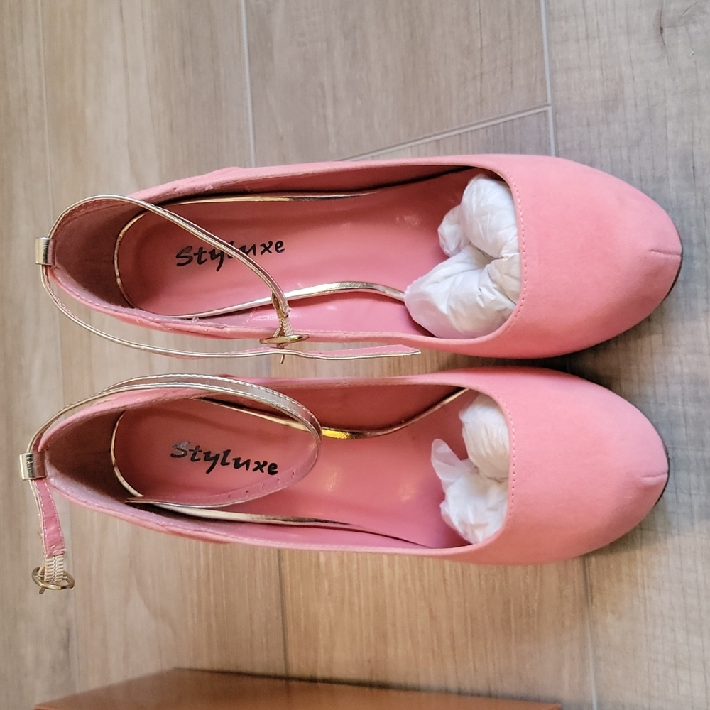 Pink platform heels
